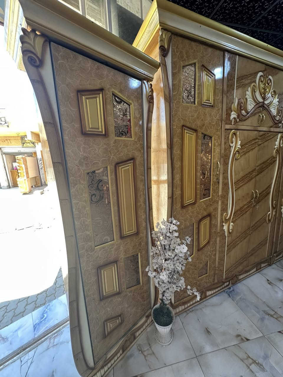غرفه نجاره عراقيه 
غرفه مستخدمة 
سعر 750
معمل ومعرض علي الفهداوي 
واتساب ***********
