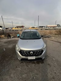 رينو لودجي موديل 2019 سيارة استلمتها 2021 عليها اقساط 6 اشهر وتخلص 7را...