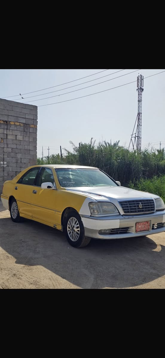 السلام عليكم
جنون 2005 رقم بغداد صدامي كير محرك نضاف مكينه فيفيتي 2500  كصه جنطه كهرباىيات شغاله كلهه  تبريد مو شغال 
السعر  35 وبيهه مجال حك الجيه 
وترهم مراوس شعندك نزل 

***********
