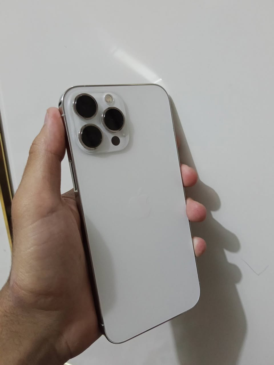 IPHONE 13 PRO MAX
512G والبطارية 94 بلادي 
كفالة عامة من الشخط السعر 700 قفل
للتواصل ***********
المكان بغداد اليوسفية
