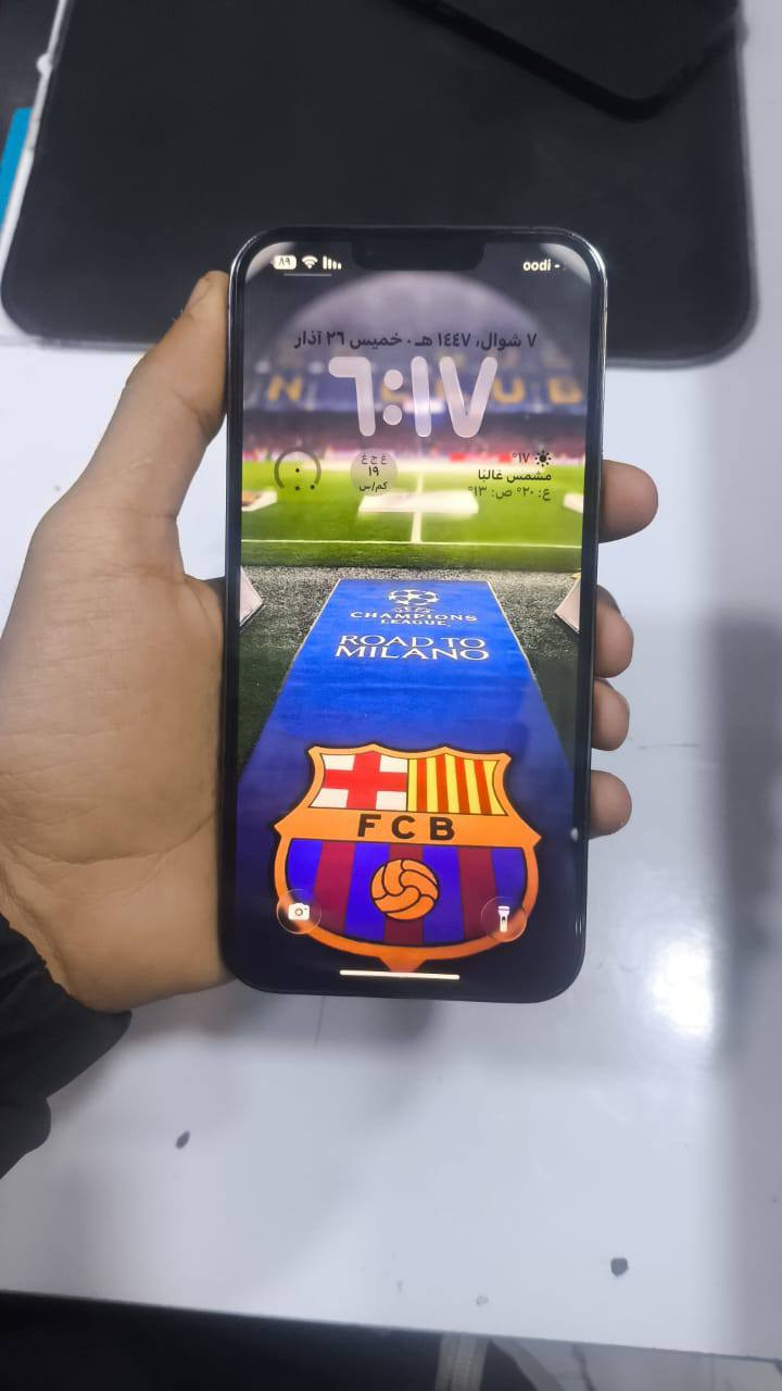 السلام عليكم ايفون 13برو ماكس ذاكره 512 امريكي مكفول من التبديل والزلغ نضافه 100/100 بطاريه91 بدون ملحقات السعر 780  رقم الهاتف ***********
