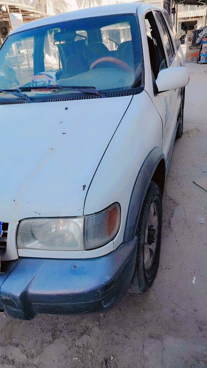 السلام عليكم سبوتج 2001 خصوصي بدون ارقام مال مازاد بيها كتاب رسمي وواجها السيارة كاملة شغالة تخم تاير كهربائيات كلها شغالة منظومة زنون محرك وكير كورلا ياباني ابيع كوم حديد..  السعر 20 ورقة مكاني بغداد الاتصال ***********
