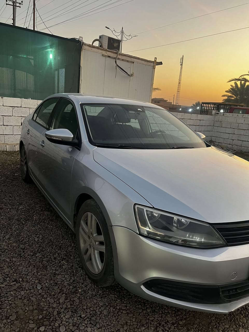 السلام عليكم
للبيع جيتاا موديل 2015 
خليجي اكلين شرط كبس شركه من البجم للجنطه
كير ومحرك وصدر كلو شرط 
تنفس طبيعي مو تيربوو 
السيارة كلها وضع شركه 
سعرها 120 وبيها مجال
مكان السيارة العلم  وكل الهلا ***********
***********  متواجد ع النت و عل رصيد
