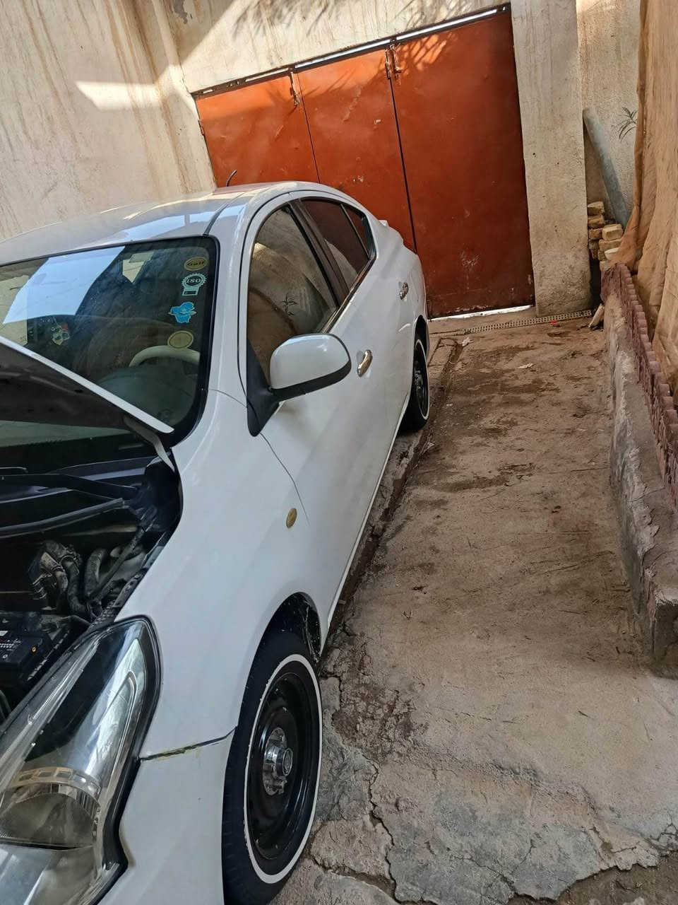 نيسان سني. كفاله فقد بيهة شخوط قليله بالصفحتين سنويه لل2030 سياره حلوه ونضيفة كير ومحرك كفاله ماناقصهة اي شي مديل 2019 سعر 103 وبيهة مجال قليل رقم *********** الزبير, البصرة
