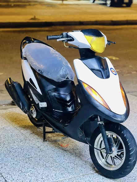 بوشه ٥٥ كفاله من كهربائيات من دبلات تايرات جدد نكره سلف بكل وقت  ماناقصه شي انكر وطلع أوراق بسمي السعر ٦٥٠ بيه مجال الرقم ***********
