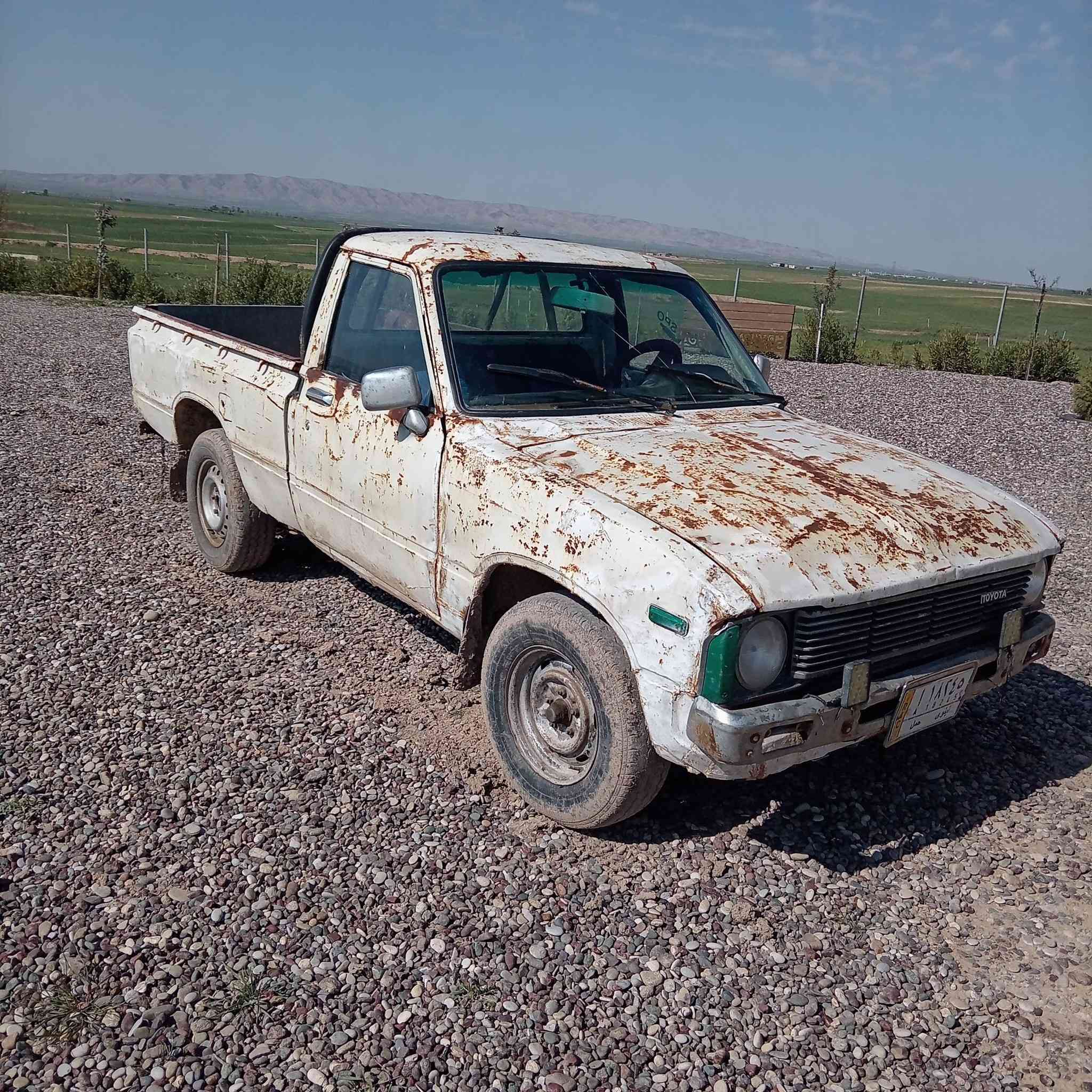 بيكم تويوتا 80 للبيع سنويه باسمي كربون بنزين رقم نينوى العنوان ديبكه السعر ٢٣ رقم الهاتف ***********
