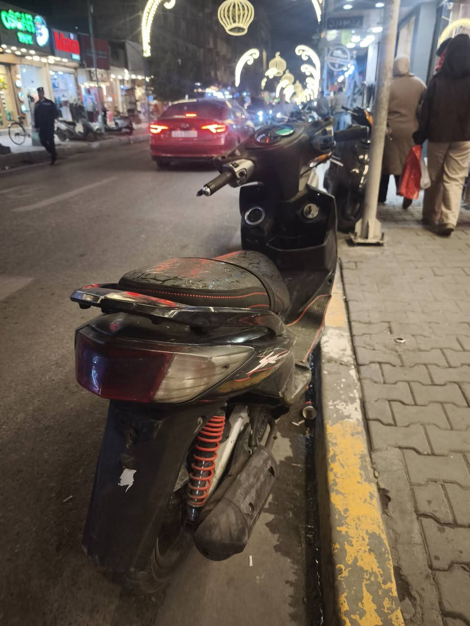 فحل كابريتر خير من الله
ندعمت بيها وطلعت من عيني 
شلعه معدل خير من الله 
السعر اتصل وتدلل أبيعها على وضعيتها 
***********
