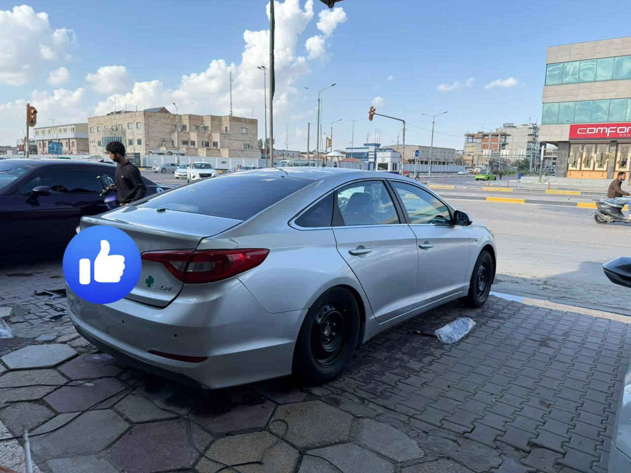 سلام عليكم سيارة سوناتا للبيع ادوات ادوات موديل  17  غاز  مكاني بصرا كارتون السيارة السعر 53 وبيهة مجال ***********
