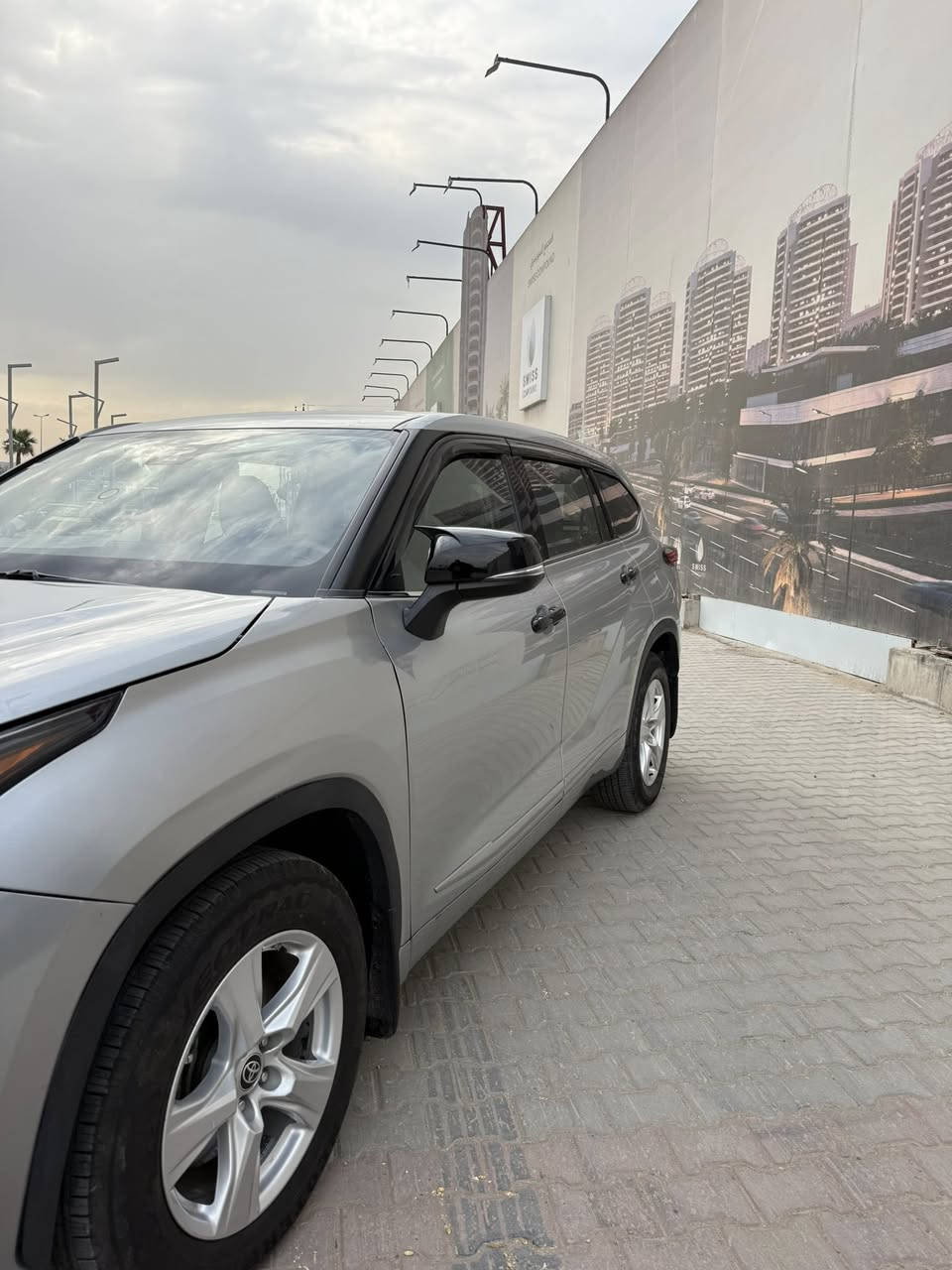 السلام عليكم
تويوتا هايلندر 2022  LE رقم اربيل بأسمي

 للبيع  

 مواصفات فول عدا الفتحه

 محرك 6 سلندر

7 راكب

دخول ذكي

 كرسي كهرباء

 تبريد مركزي  3 قطع منفصل بيانو

 بصمة تشغيل

 رادار امامي وجانبي

 نقطة عمياء

تحديد مسار

 توقف ذاتي 

شاشة كبيرة لمس

كامره

دشبول ديجتال

هندبريك كهرباء

 ماشية  35 الف مايل 
الحادث سرقة جاملغات امامية فقط بدون ايرباك كما موضح بلصور للاستفسار الاتصال 

***********
