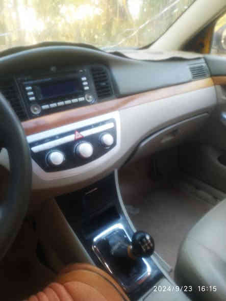 السلام عليكم ليفان 620 للبيع او مراوس حسب القناعه گير مكفول محرك مستحق مكانها حله راعيها يحول غرفتها نضيفه كهربائيات كامله رقمها احمر سعرها 25وبيها مجال للاستفسار *********** أو تفضل خاص
