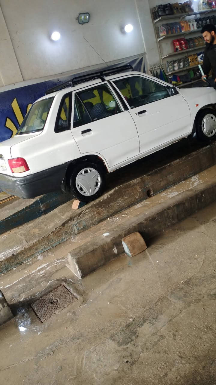 سلام عليكم سياره سايبه 2012 جاهزة  وبسيمي مكينه جديده مقدم جديد كهربائي كلهن شغاله سعرهه 38 وبيعه مجال مكان نجف رقم  ***********
