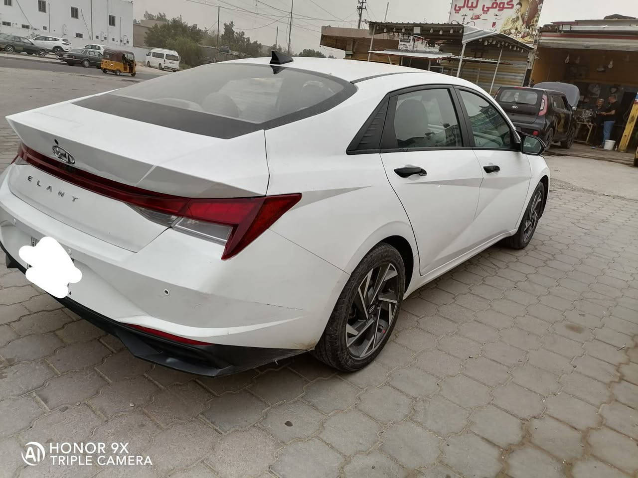 السلام عليكم
النترا ٢١ وارد أمريكي فول  عدا الفتحة بيهة هواي مواصفات
محرك   2000 دوش كفالة ما مفتوح وكير ما مفتوح تخم تاير جديد وصدر جديد وباتري جديد صار اسبوع شادهن تبريد ثلج ماشية 44 حقيقي كل التفاصيل موضح بالصور مع السونار مكان السيارة بغداد جسر ديالى الجديد 
ب135 
***********
