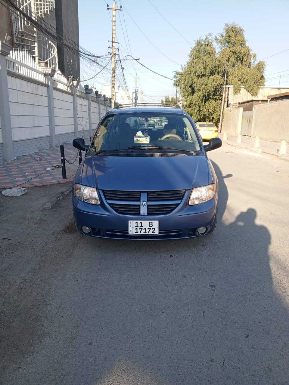 دودج كرفان 2007 محرك 3.8 ثلاث قطع تبريد كشنات بلع سياحي 3 بوب كهرباء شغالات تخم تاير جديد محرك كير مكفولات السيارة بأسمي السعر 75 وبيها مجال العنوان بغداد الشعب (غير متواجد على الفيس ) رقم صاحب السيارة (***********) بغداد, العراق
