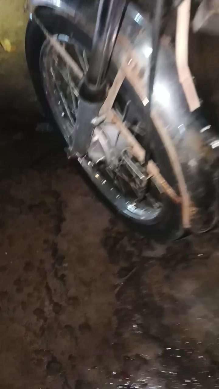 السلام عليكم 
دراجه نامه محرك سافين5كير موديل 2023 صار سبوع من شديته جديد دراجه يحتاجلها فقط تانكي جديد +صفاحيات وياله مسطره كابريتر جديد الدراجه لاصرف لابخار شرط محرك بالشرط انطيك نضافه شاصي نضيف مابي  قطرة لحيم صالنصه MKZفول صوت باكستانيه وزن ثقيل سعر 325و بي مجال و تدلل مكاني كركوك جسر غرناطه


**إذا كنت صاحب هذا الإعلان وتريد حذفه لأي سبب، رجاءا أرسل رسالة إلى الدعم الفني**