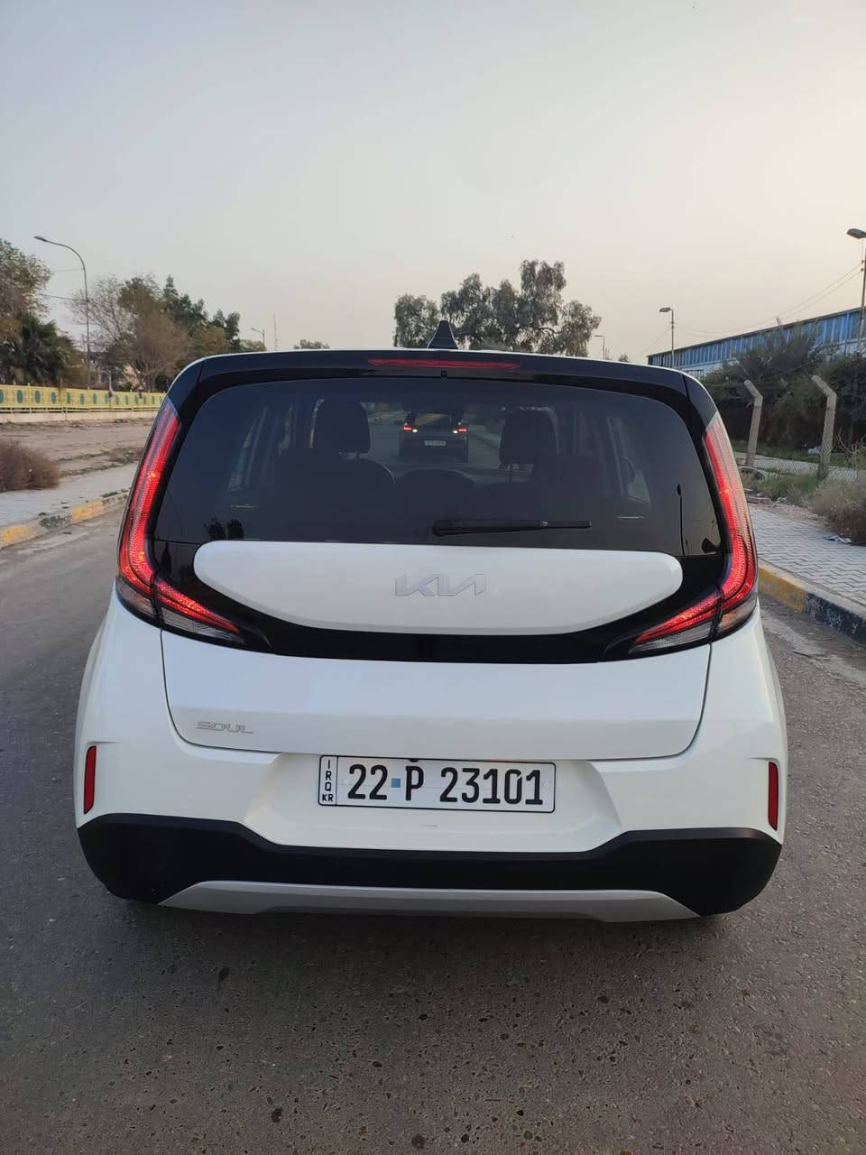 السلام عليكم
للبيع فقط كيا صول موديل 2024 الشكل الجديد مع العلامه الجديده  رقم اربيل الجديد لون ابيض
فحص هزه ترقيم جديد السياره جديده بمعنى الكلمه صبغ جاملغ بنيد بدون ايرباك فقط استيرن وراجع بلادي شركه  دواخل بدنه براكيت راديترات كله بلادي السياره ماشيه 20الف فقط يعني زيرو 
المواصفات
شاشه كبيره مع كامره دواره شاشه كبيره
مانع تصادم
رادار امامي 
ثلاث انظمه قياده ايكو وعادي وسبورت
محرك 2000 دوش 
فول تحكم استيرن
السياره باسم شركه وعندي وكاله عامه باسمي تريد تحويل أو وكاله اني حاضر
داخل اسود ورصاصي
سبير مع  العده كامله كتلوكات الشركه وياها 
مكان السياره بغداد 
الهاتف ***********
الهاتف***********
دزلي خاص او واتساب ادزلك صور الحادث
