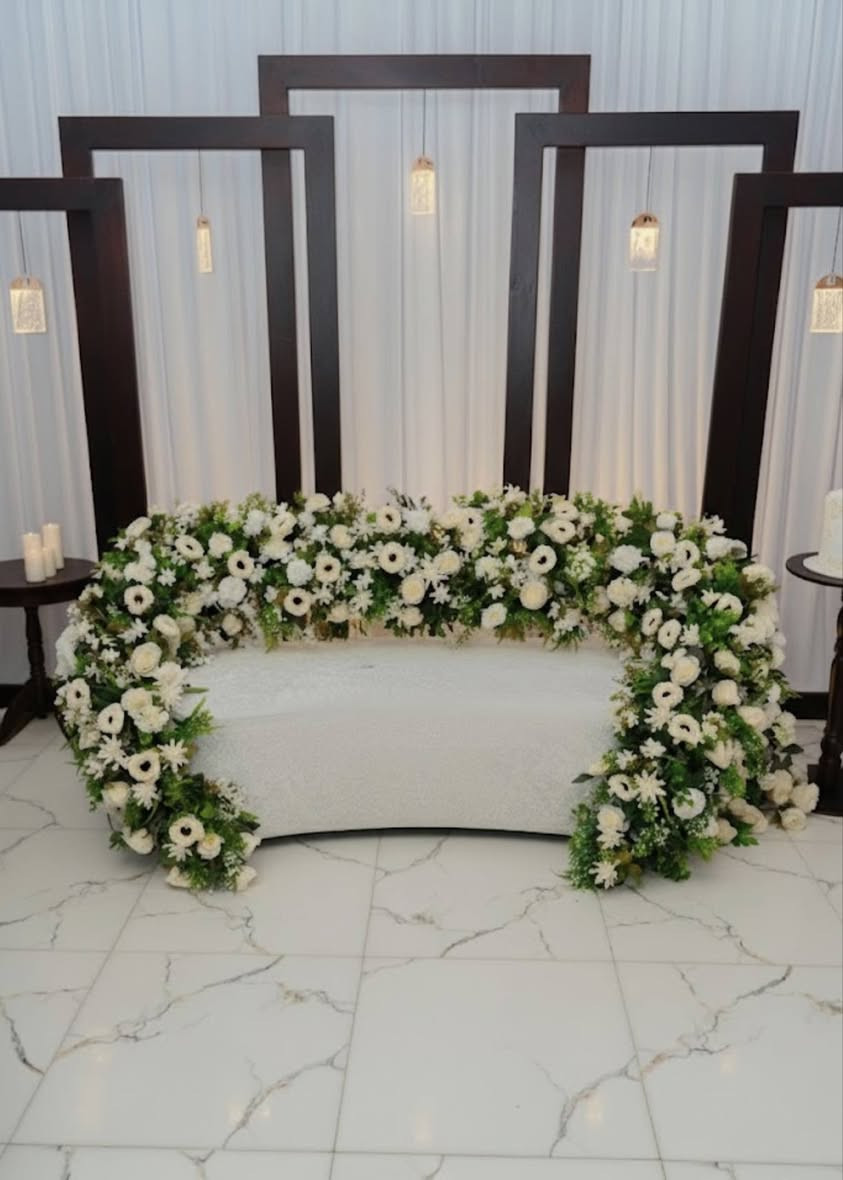 الكوشة الترند🤩❤
خلي فرحتكم تكمل بلمساتنة 🦋❤
اختاري الكوشة وعوفي جمال التفاصيل علينة
‏‪***********‬‏للتواصل
التوصيل داخل ديالى فقط🦋
