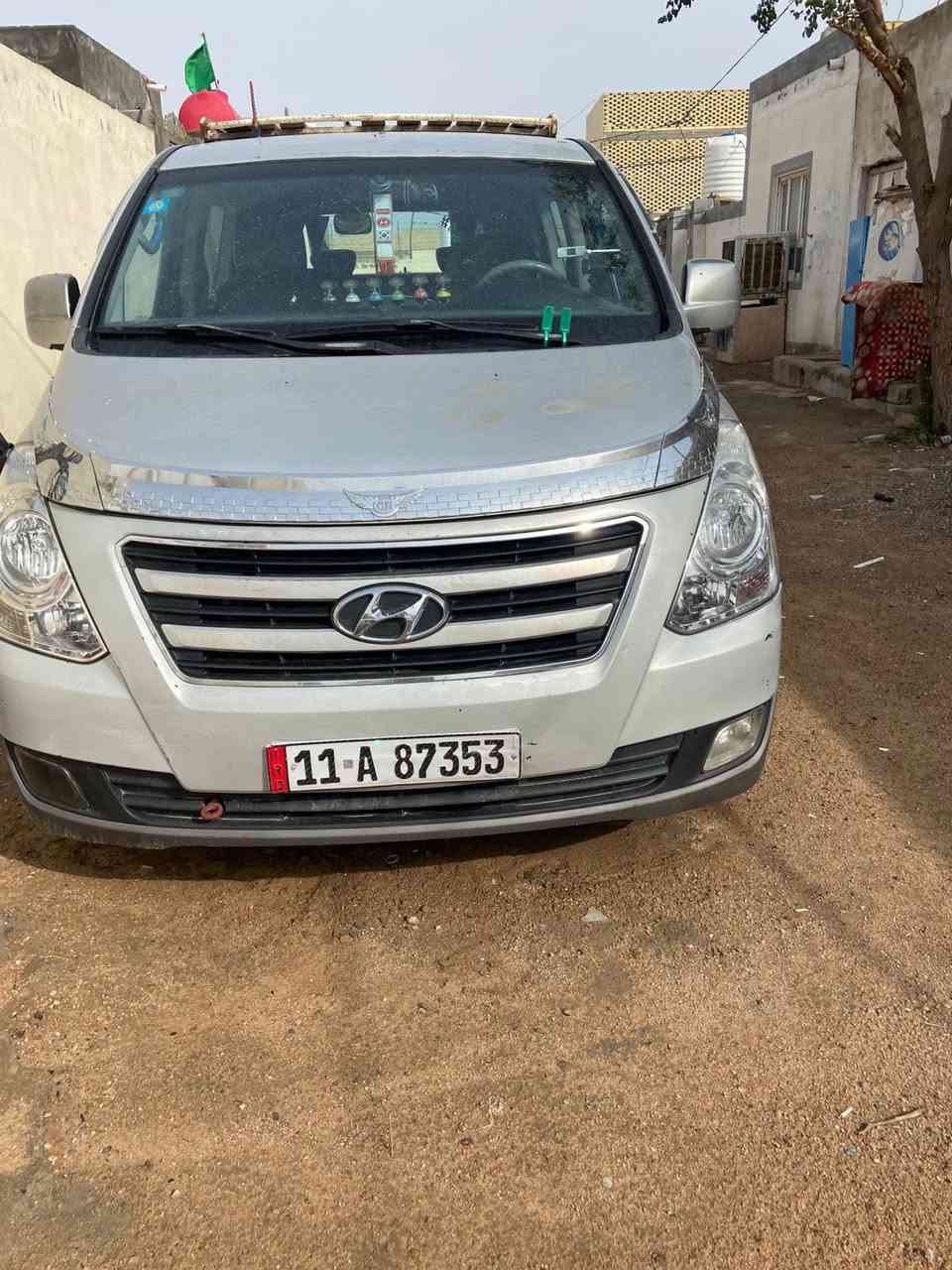 السلام عليكم ستاركس موديل 2008مسكر ارقام انكليزي جدد سنويه جديده السياره برغي معايزه حته مكفوله من الصبغ مكينه وكير وحداديه جدد للأستفسار ***********مكاني النجف الاشرف
