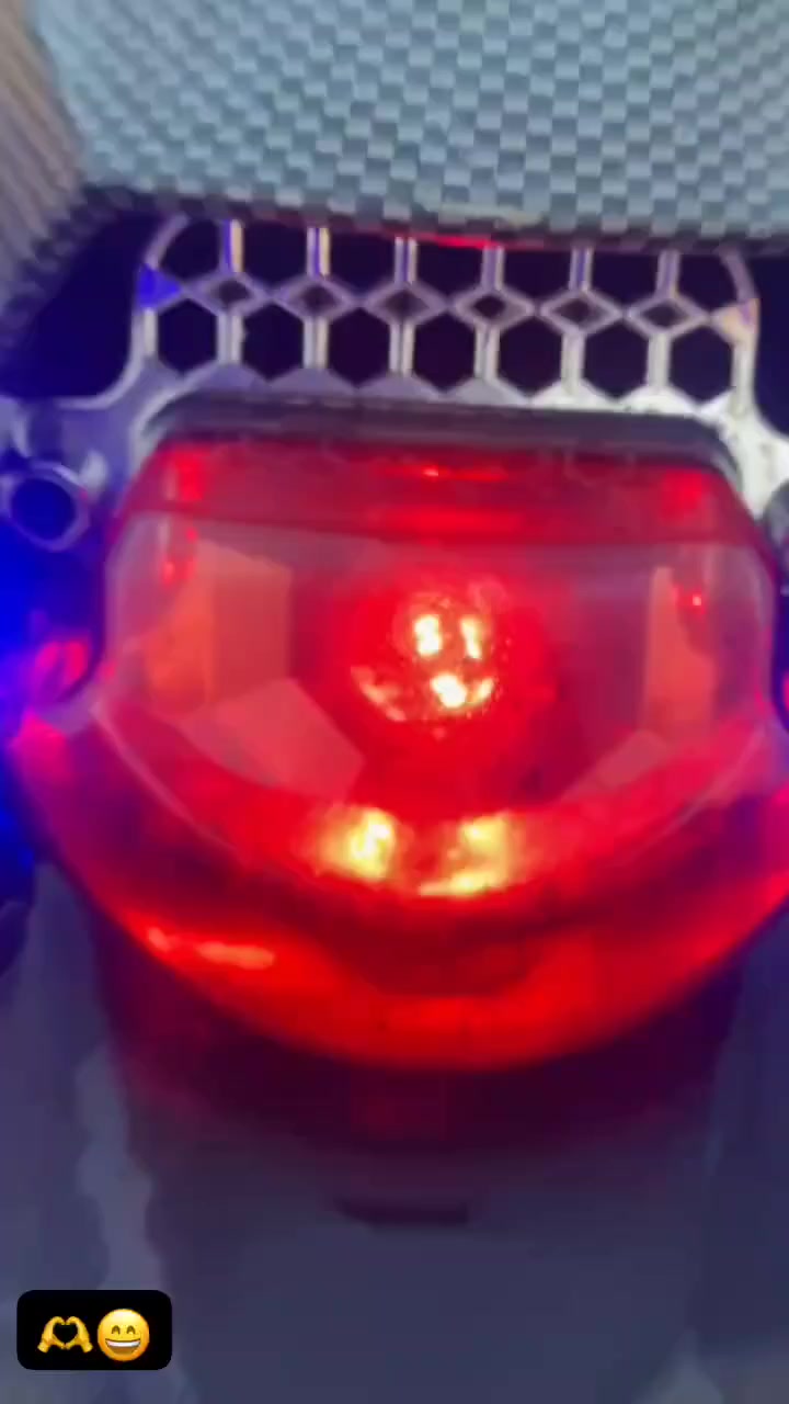 سلام عليكم جبلي للبيع دراجه مكفوله كفاله عامه صار لي شهر من ماخذها من الرمبه مكاني بغداد ***********
