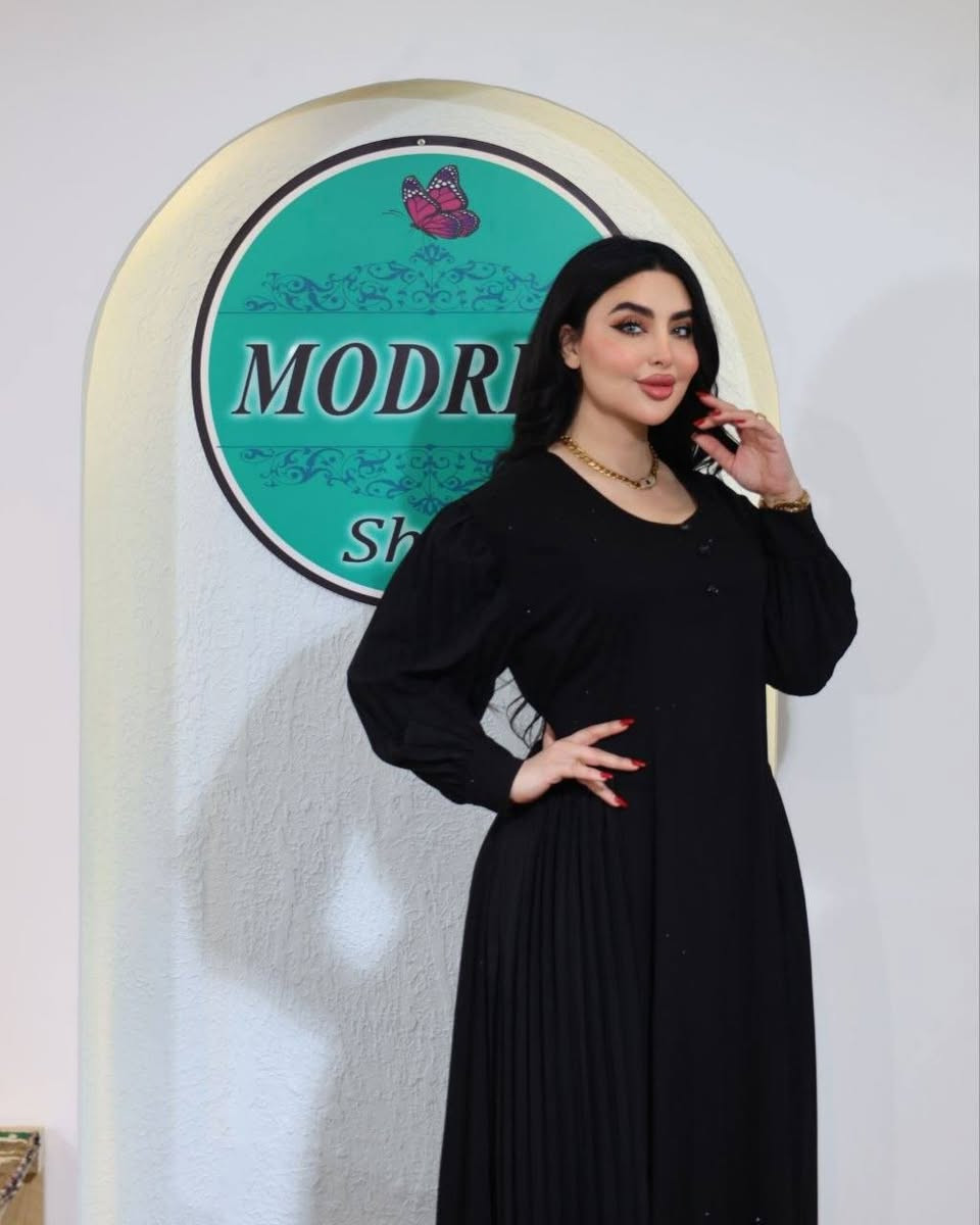 "أناقة تليق بعِظَم المصاب.. تشكيلة محرم الجديدة تجمع بين سواد الحزن، ورقي التصميم."
اخر قطع باقي وينفذون 💥 
الخامة كشمير كابوي مطاط سواد فاحم 💥 والكل حيسالج ع السواد
توصيل سريع متوفر ✅ 
─────────────────
الحجز دايركت 📩
او رقم الواتس ***********
─────────────────
أسعار التوصيل....

. داخل الكوت 2,000
. اقضيه ونواحي 4,000
. بغداد وجميع المحافظات 5,000
─────────────────
