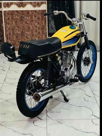 دراجه للبيع اوراق اصولي السعر ع الخاص  لتصال ع رقم لهاتف 07832547796