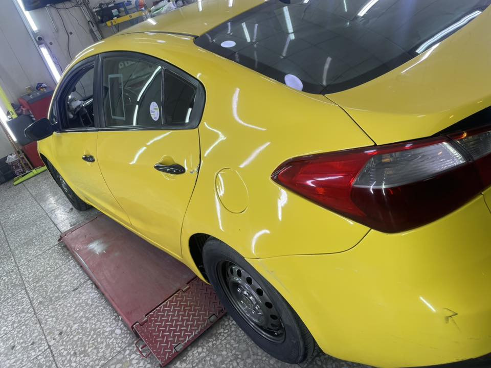 السلام عليكم فورتي 16  رقم بغداد ب اسمي  جديد هزة جديدة سنويه ل27 مكينه 1800 دوش  مبدل جديدة كير اي تي  سونار ب الصور  ***********
