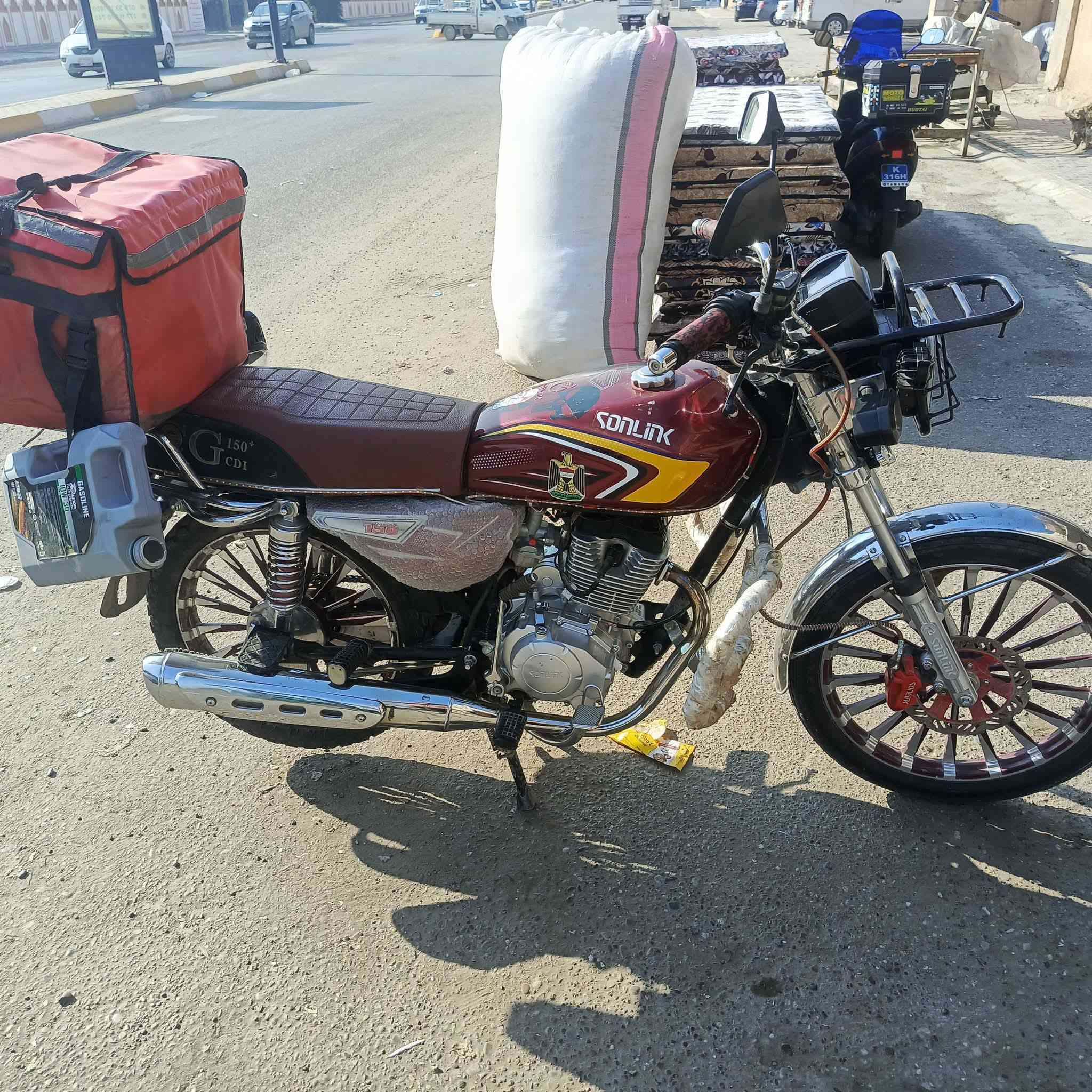 السلام عليكم دراجة سولنك للبيع موديل 2024 محدث 2025 دراجة حلوه ونضيفه ما محطوط عليها سبانه مكان تكريت شارع الطباء السعر 675 وبيهأ محال حك جيتك اتصال رقم الواتس *********** وحياك الله
