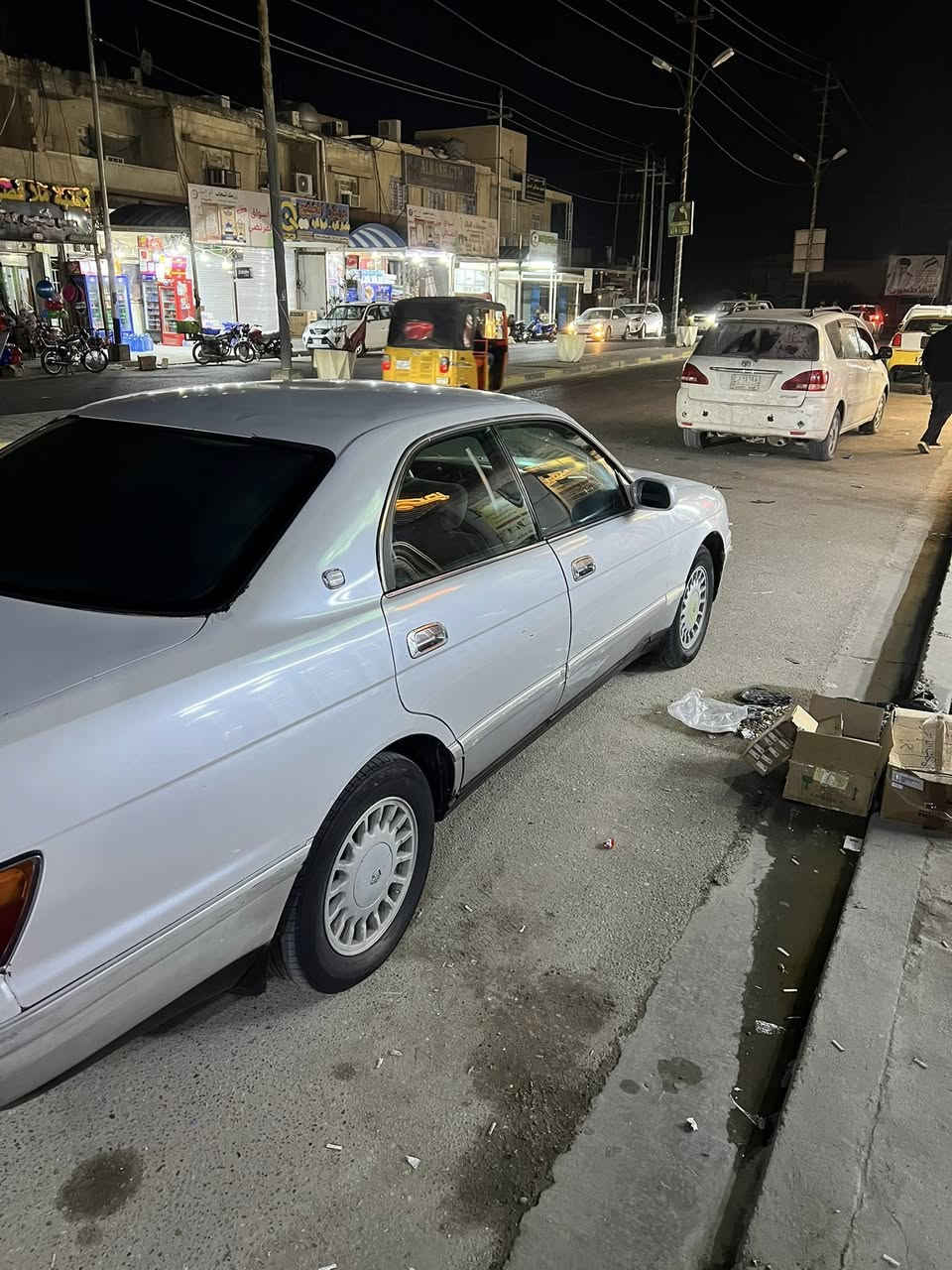 سلام عليكم بطه فصل للبيع محرك كير غرفت سياره  مكفولات توا شديتهن مال حاويه حداديه نص عمر سياره نضيفه رادله ترتيب بصيط رقمي ***********
