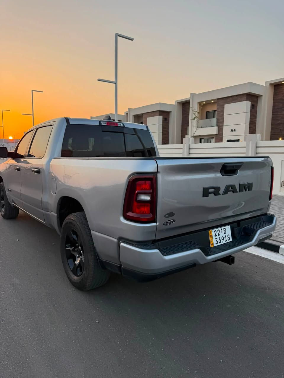 السلام عليكم
RAM 1500 BIG HORN/LONE STAR eTORQUE  2025
دوج رام موديل 2025 شكل جديد
بيك هورن
السعر 278 وبيه مجال بسيط  
بدي قصير باب طويل المرغوب
محركً 3600 سته سلندر‌                                              صبغ 4 قطع
ايرباك سستم
ماشیة/ 13 الف 
موصفاته
شاشه وسط
رادار
لايت زينون
اتو ستوب
نقطة العمياء
تحديد المسار
حساسات امامي وخلفي
ويل سبورت
تايرات جبلي
بصمه
تشغيل عن بعد‌     ‌  
                                                                                         مکان سیارە  البصرة  
الاتصال  ***********
