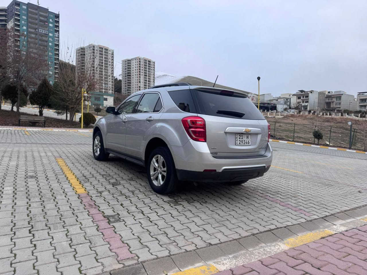 شوفليت ئيكونس موديل 2016
بدون صبغ بدون تبديل كلين تايتل 
مواصفات LT كامره خلفيه بلادي 
دبل اكسل كشنات امامي كهربائي هيتر  وارد أمريكي 
حجم المحرك 2400. 
حجر صالنصه بلادي كهربائيات كله شغال بشرط
ماشيه 75000 ميل سويج ريموت عدد 2 
حداديه امامي وخلفي جديد بشرط 
سنويه بأسمي مجدد لغايه 2030 تحويل وكاله حاضر
السيارة على وضع الشركه جديده 
مكان السياره سليمانيه
السعر 124 ورقة بيه مجال بسيط
رقم تلفون ***********
