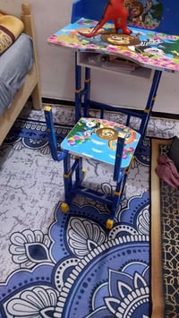 رحلة طابقين • نظيفه • ظهر مكسور