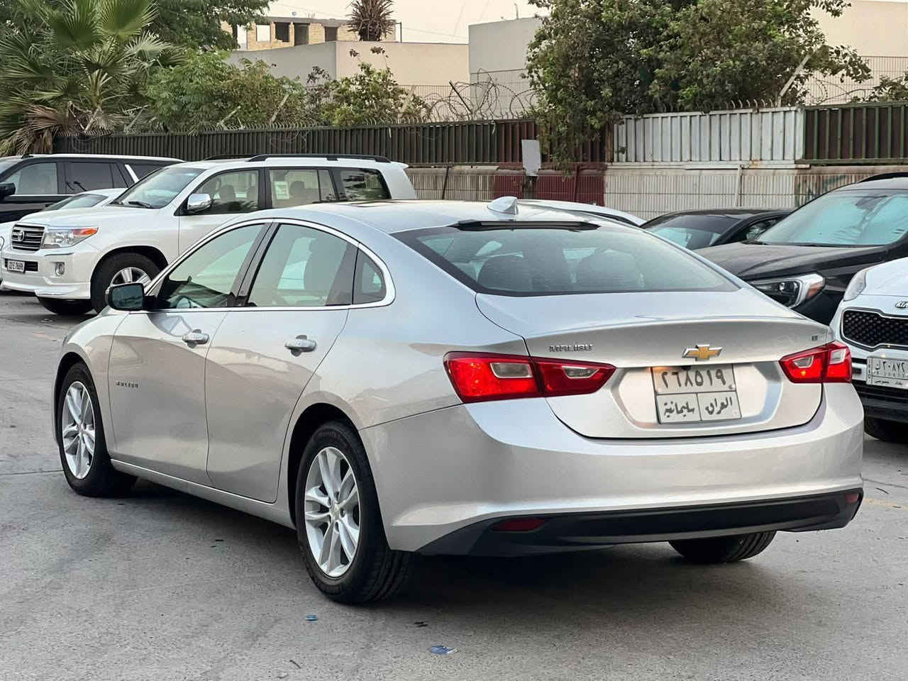 سلام عليكم بيع مستعجل ماليبو 2018
مواصفات سياره 
1بنوراما طكتين
2خمس بصمات
3اشاير مري
4ويل كب
5تحكم ستيران
6شاشه جبيره تدعم كاربلاي اندرويد 
7قطعتين تبريد
8كشن سايق كهرباء
9اناره داخليه 
10داخل لونين
11اوتو ستوب
ملاحظه سياره فول مواصفات 1/1 سياره عليه ادامه كامله من فيت بم نوزلات بلكات منظومه احتراق كامله سياره جازه ع اخر حبايه رقم جديد دولي قبل يومين سويته هزه جديده بدلت جامهه اماميه اصليه صدر امامي خليف جديد تخم تاير شديتله باتري جديد سياره تراي مالته اخت زيرو سياره ماشيه 140الف كيلو سياره بيه اربع بيبان اكلير من امريكا فقط مكانه بغداد حي جهاد السعر 100 بشده بيه مجال حك جيه رقم الهاتف ***********
