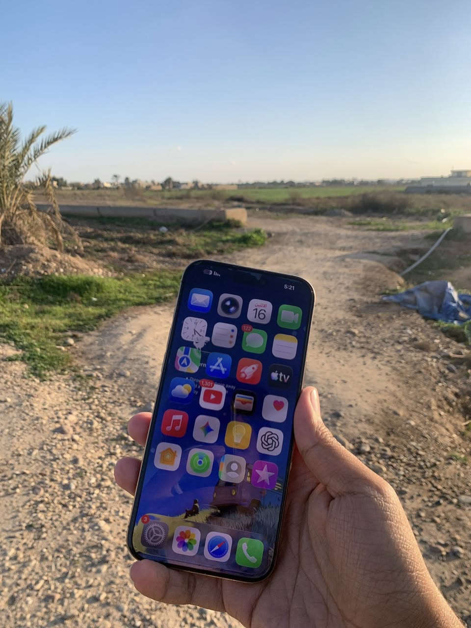 16 برو ماكس ماستر
بطارية 99 

ذاكرة 256

بعده داخل الضمان 

كارتونته وياه

سعر واحد و 400 

فقط واتساب ***********
