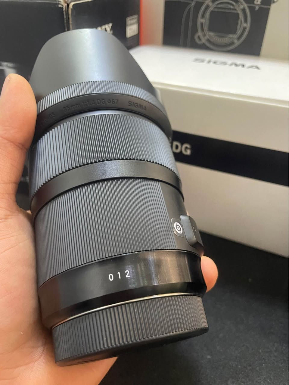 35mm sigma 1.4 
For canon 
معاه هود وكابات والبوكس 
ضمان3شهور  من محل خضر ستور 
تم الاستخدام مرة واحدة فقط – كأنه جديد
متوفر شحن جميع المحافظات 
متاح التقسيط عن طريق فيز المشتريات 
العنوان الزقازيق ميدان القوميه بجوار مطعم الزعيم
متاح البدل ب مستعمل 
للتواصل 
Khedr Store📷
01060915467📞☎️
https://maps.google.com/?q=30.590439,31.4989 الزقازيق, الشرقية


**إذا كنت صاحب هذا الإعلان وتريد حذفه لأي سبب، رجاءا أرسل رسالة إلى الدعم الفني**