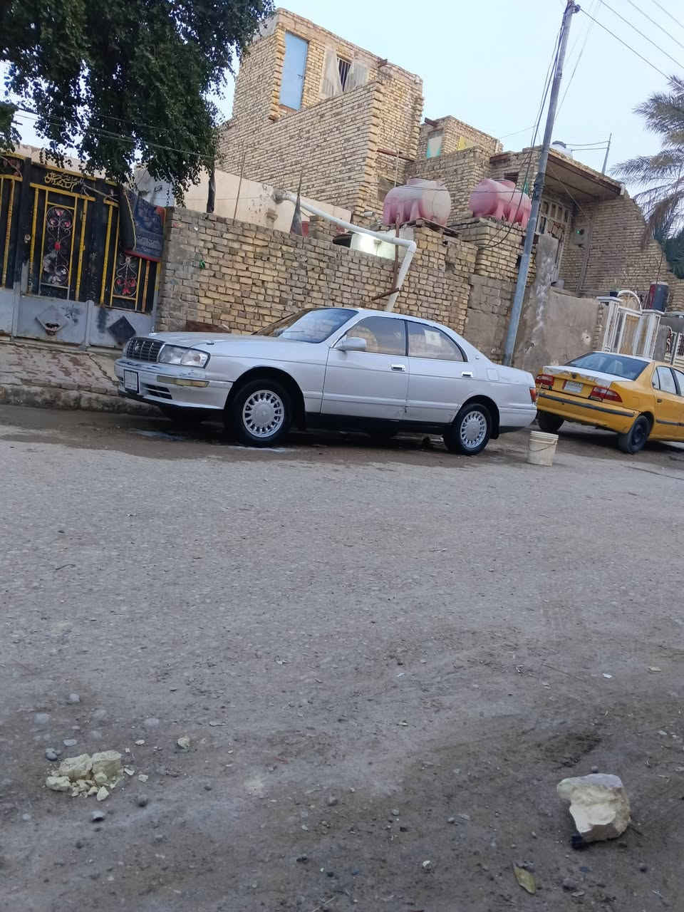 السلام عليكم كراون بطه فصل البيع كلب وقتنع شوف العين رقم الكليزي باقي بس الوحات مكفوله من العيب الشرعي مكان ميسان سعر 75 وبيها مجال الطيبين  ***********
