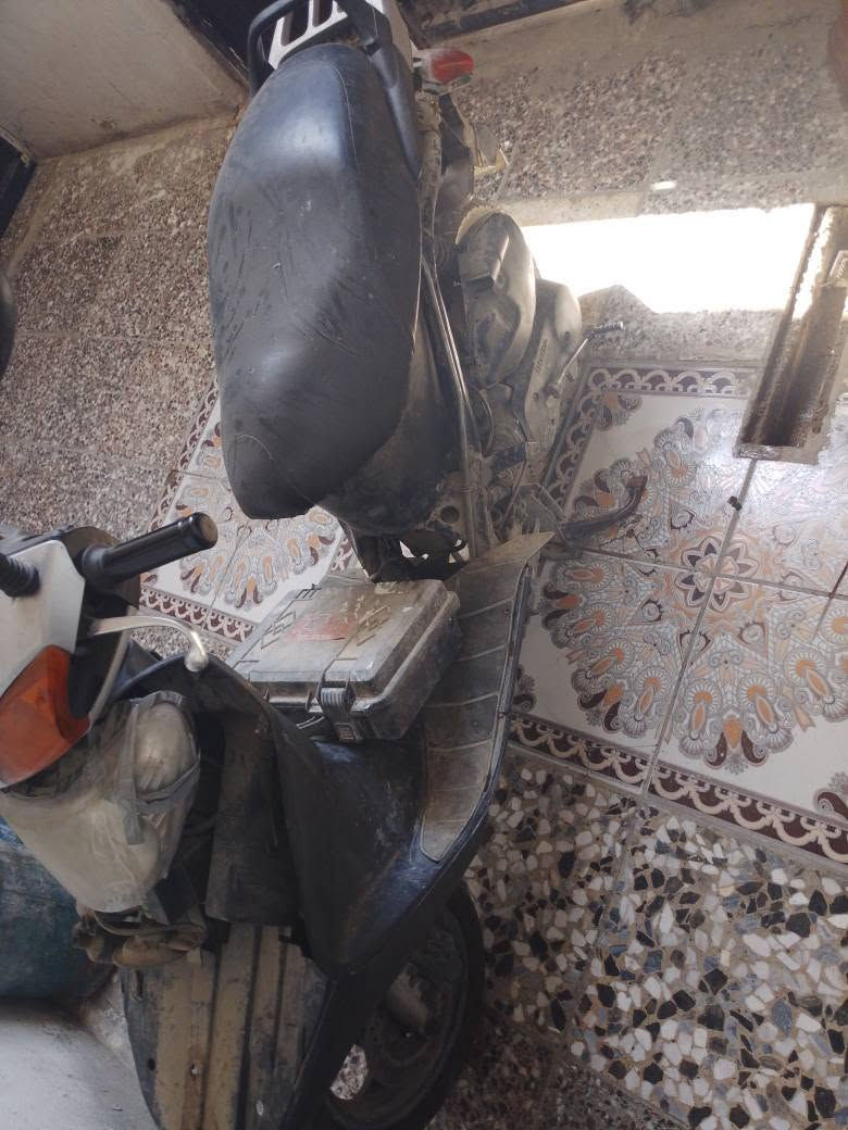 سبيسي شغالة ابيع كوم حديد متروكه كفراتهة موجودة شوي تعباناتك كهربايات كلهة تشتغل سعرهة 150 مكاني الطالبيه فلكة 83
*********** بغداد, العراق
