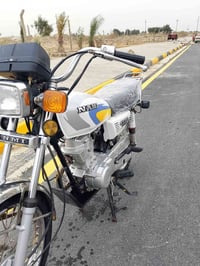 دراجه ٤كير للبيع دراجه خير من الله شغاله مابيه نقص للأستفسار... ٠٧٨٨٥٣...