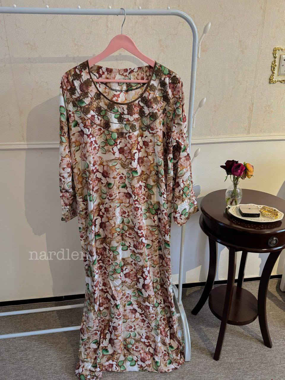 المخور ووووصل ❤️‍🔥❤️‍🔥❤️‍🔥
القطع تخبل بنات
الخامه حرير تموت 
الطول يجي كامل 
القياسات 
L
Xl
XXl
(راهيه )
يجي مخيط فقط المخور بدون شال بنات 

De


**إذا كنت صاحب هذا الإعلان وتريد حذفه لأي سبب، رجاءا أرسل رسالة إلى الدعم الفني**