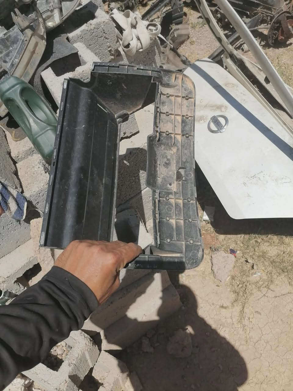 بسم الله ماشاء الله للبيع اغراض نيسان سني كل الموديلات محرك 1800 بيه تبخير كير عادي هاوزنات خلفية كامله مازدات مراوح دبلات دعاميات بطاين امامية كوري بدنه أمامية كامله مجاول قماجي سايد بريك وأغراض أخرى لاستفسار لاتصال على الأرقام التالية مع الشكر والتقدير للجميع/////***********////***********
