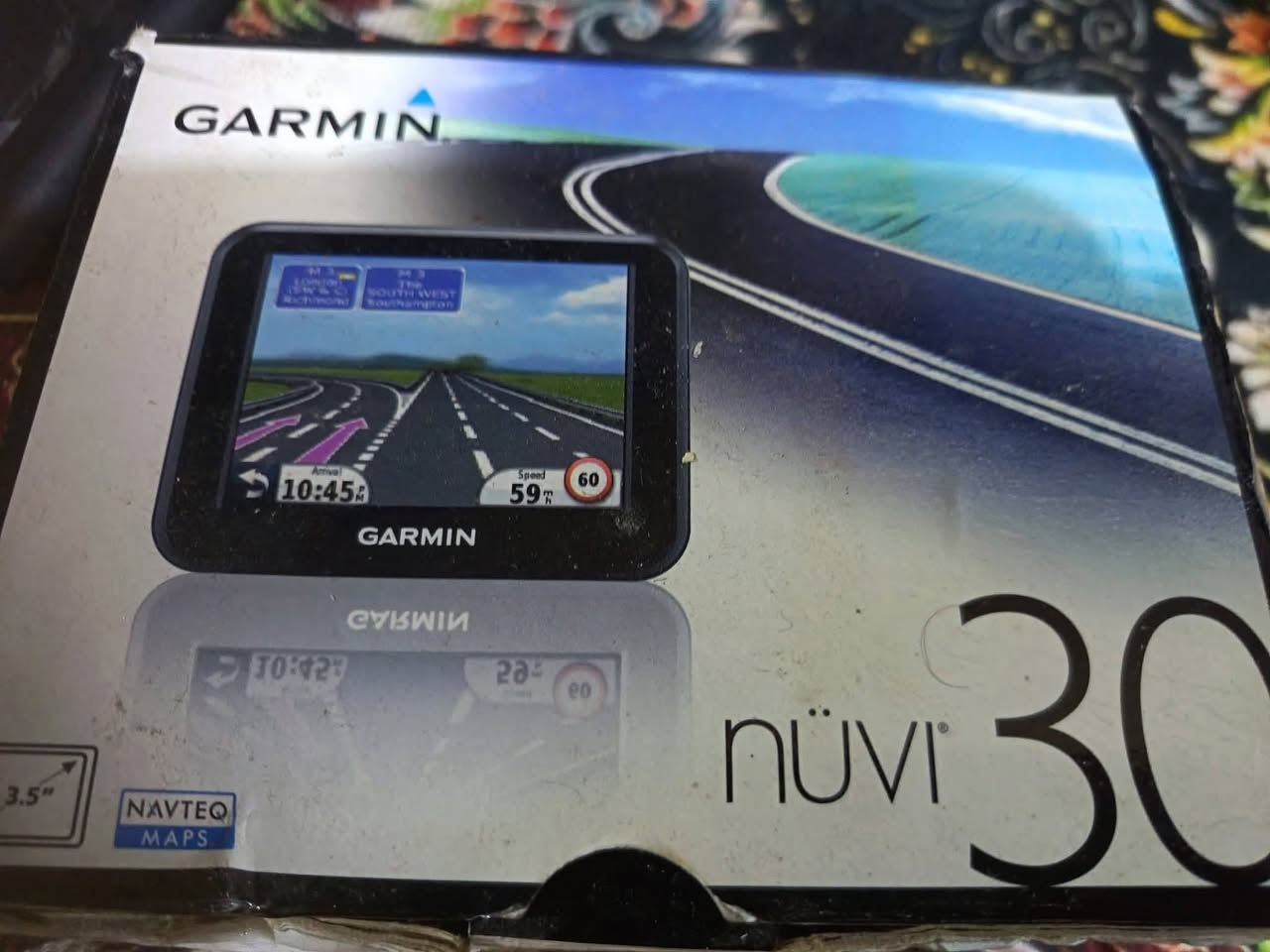 اجهزت جي بي اس كارمن ألماني عربي للبيع الاتصال على الرقم ***********
