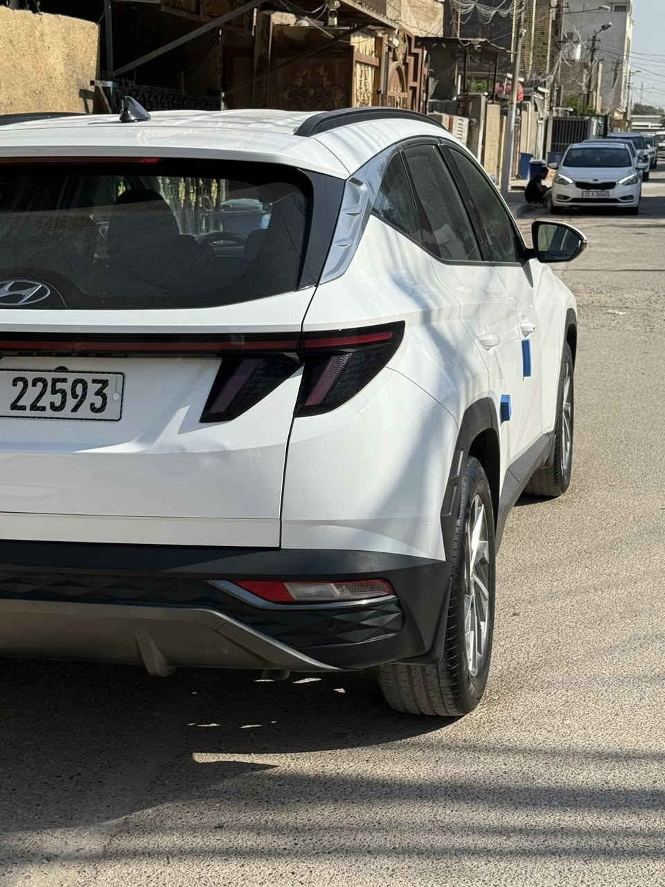 السلام عليكم توكسان خليجي  موديل 2024 
رقم بغداد بسمي  تحويل مباشر السياره 
جديده استعمال نضيف ماشيه 34

مواصفاته 

بصمه عدد2 ابواب وتشغيل عن بعد

محرك 2000 دوش

كراسي كهرباء عدد2

فول تحكم ستيرن 

حساس امامي وخلفي 

ويل كب عدد5 سبير منازل 

كامرا وشاشه جبيره

هندبريك بصمه

مودات قياده 

لد امامي وخلفي وبيه مواصفات بعد حلوه والسياره استعمال كلش نظيف بدون اي اضرار 

والسعر 200  

عنواني بغداد 
***********
