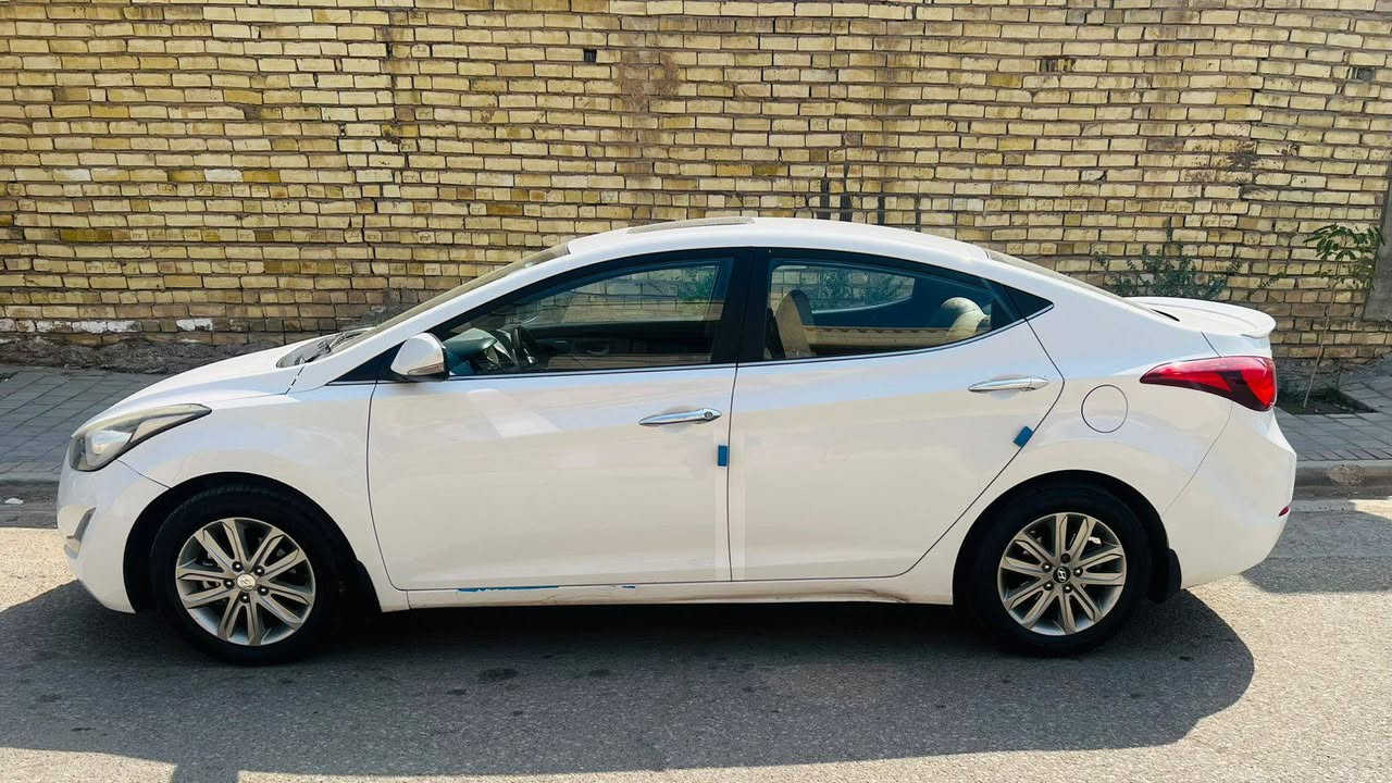 هونداي النتر خليجي 
موديل 2015 
ماشي 120 الف 
بيه جاملغ امامي مصبوغ ودعاميه امامي 
محرك 1800دوش 
جلد
صاج 
فتحه 
خمس ويل كب
رقم بغداد 
سعر 12400 بيه مجال 
تلفون ***********
مكان سياره بغداد
