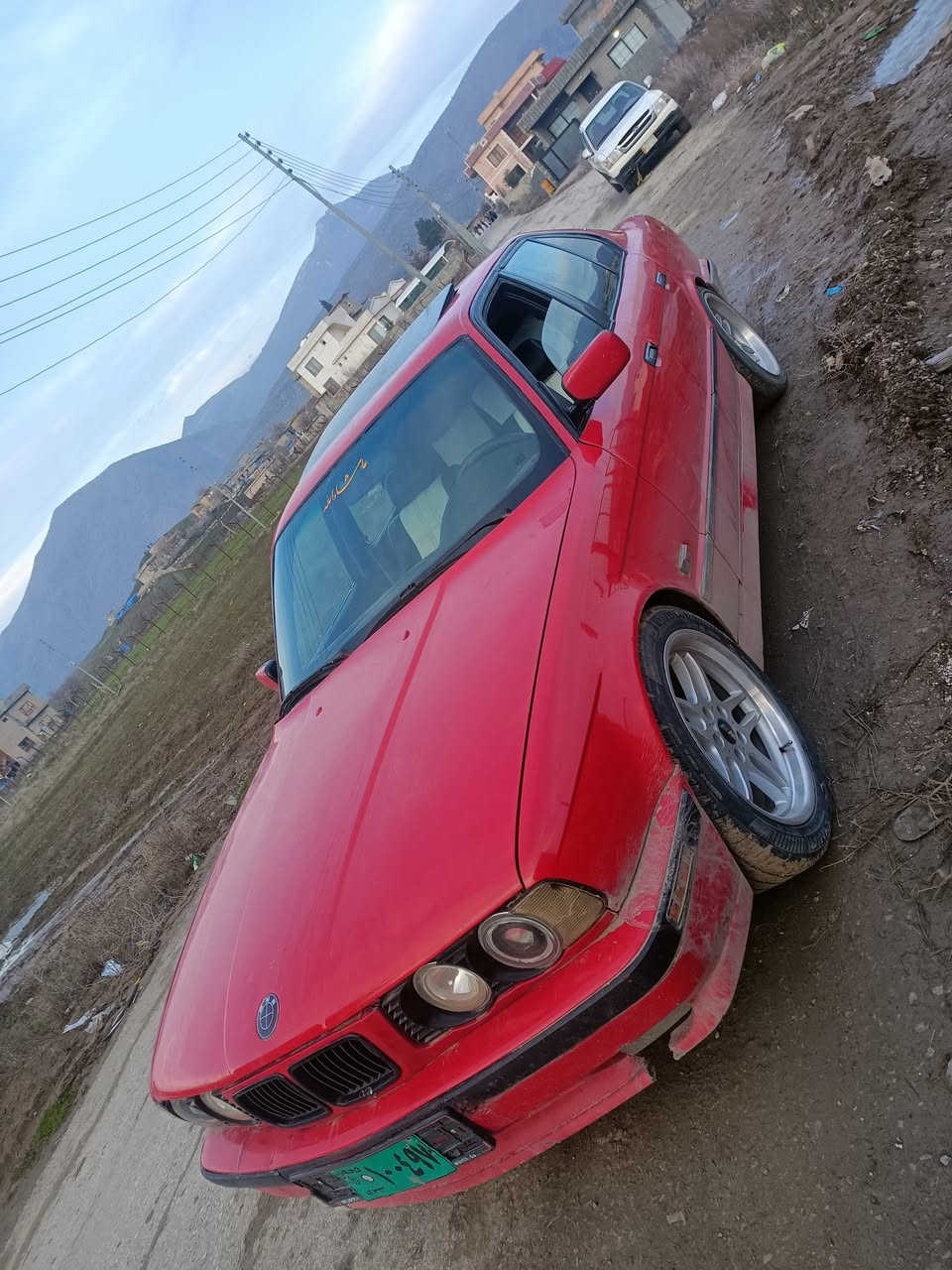 بيێم موديل 1991
ئارمى پلاستيكى هه ولێر به شه رتى ئارم و ئه وليات
مكينه 525ى كه پسى ده بل ديجيتال گێرعادى
بێ ده حم بێ لێدراو چرپه ى تيانيه ده حامى بو 
ده حامى به شه رت موس براوة دةحم گشتى بةشةرت
تبريت سارد گةرم لةسةر سويج سيلايته جام كارةباية
گزوز سپورته دةحامى m 
ئه ى بى ێسه فوله بةس گير عاديه نرخى تةنها 35وةرةقة
معاملة لةسورانم ***********
روبةرو زور زور جوانتره
