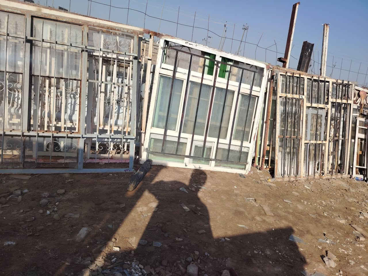 وصلتنا وجبه جديده باب شباك باب خشب شيلمان بلجيكي  العنوان مقابل معمل الثلج السعدون
***********
