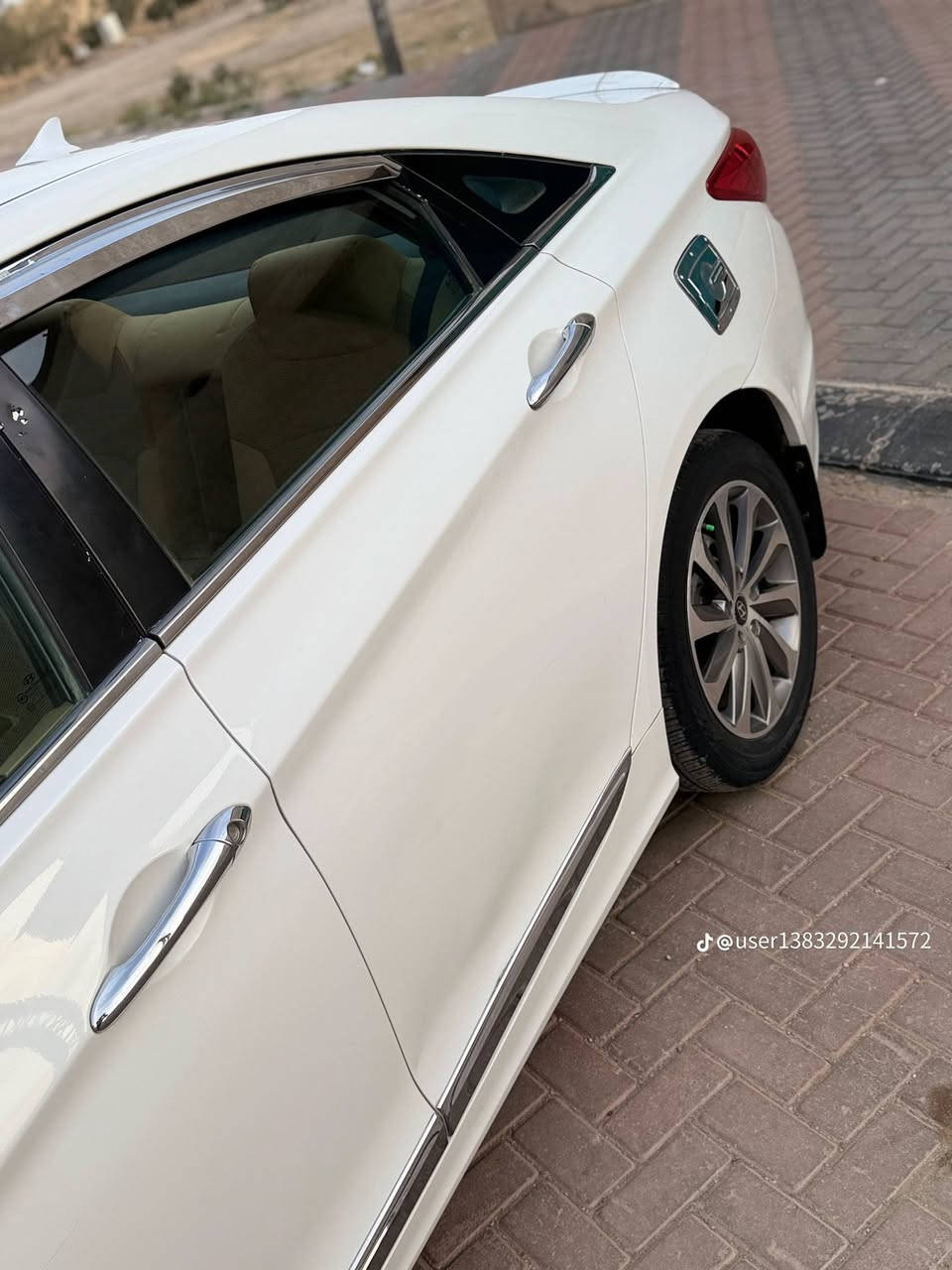 سلام عليكم سوناتا ٢٠١٣ رقم بغداد دولي بسمي مكينه ٢٤٠٠ شركة 
فقط بنيد مصبوغ بدون تبديل بدون فتح ماشيه ١٣٥
سيار جاهز الحمدلله السونار موجود سعر ١٢٨ بيه مجال موصفات تبريد قطعتين تحكم مري  شفط باقي الموصفات المعروف 
***********
*********** مكان كربلاء المقدسة
