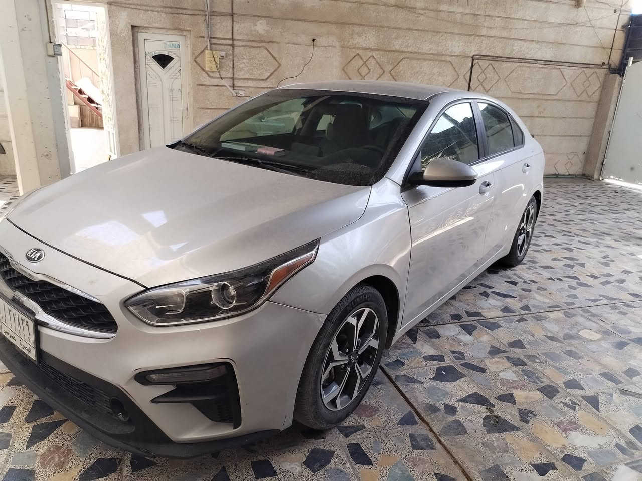 بيع او مراوس بسياره عالية فورتي 2020 معوقين تتحول 2027 حادثهه سرقات الجاملغات والبنيد الداخل عله وضعية الشركة محرك دوش 2000 رقمي ***********
