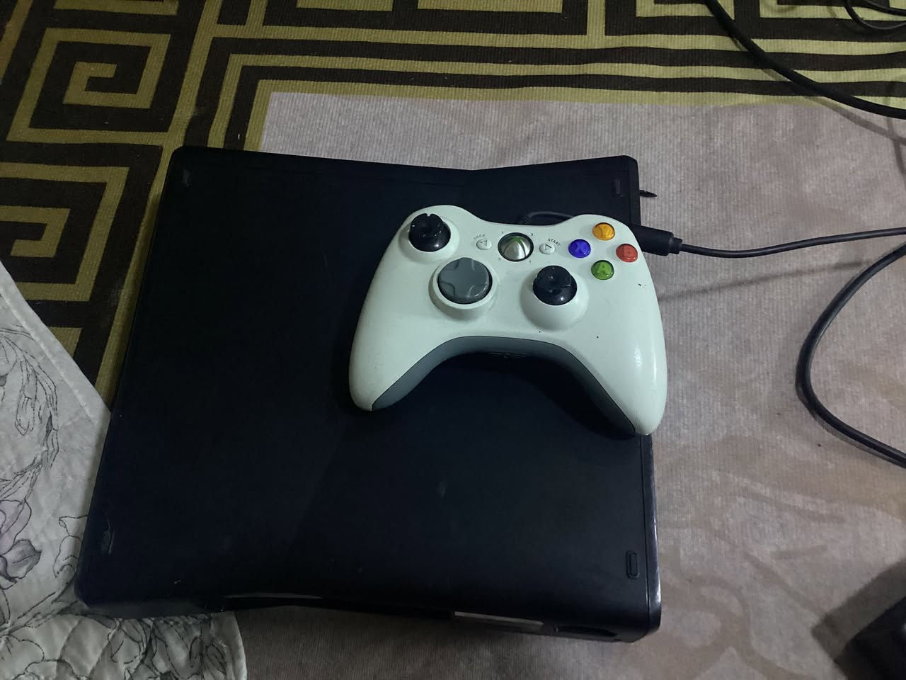 اكس بوكس للبيع او مرواس ، نضيف مهكر معه ١٤٤ لعبه السعر  خاص المكان كركوك  الرقم ***********وتساب
