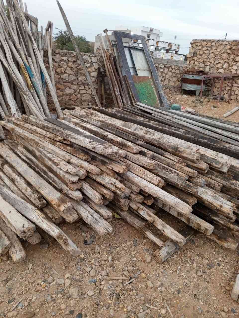 سلام عليكم
قالب خشب لبيع  المكان الانبار 

***********
