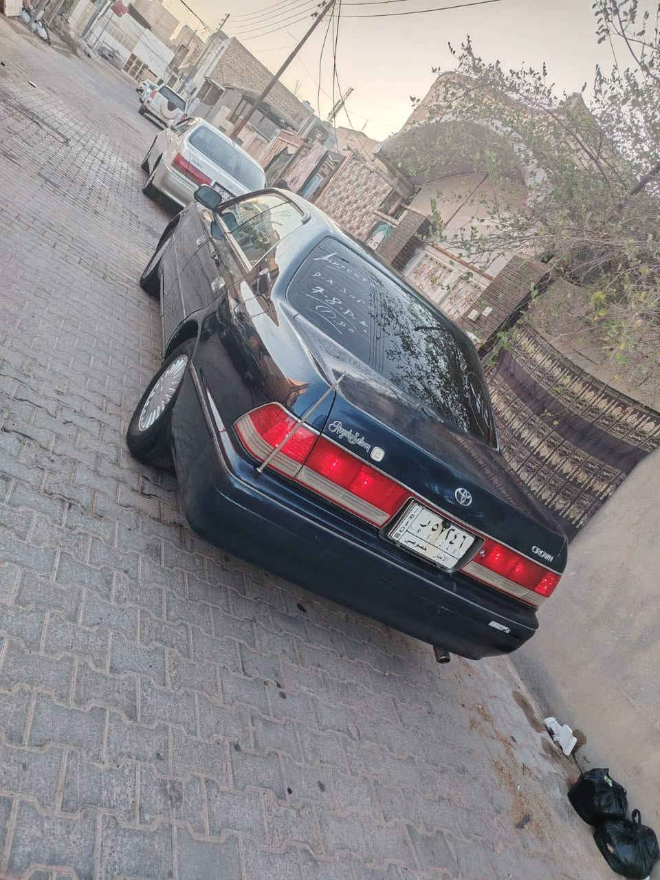 السلام عليكم شباب راس الثور للبيع فلات سياره مكفوله من كص ونقل جثه ورسميات وضربه قويه سياره نضيفه وحلوه شاصي55مكينه وكير وضفيره  ستوني شاهدها 3000فيشتين تخم تاير حداديه جديده كهربائيات شغاله شاشه كامره اشاير بل مري منظومة زنون ارايل امامي خلفي كشنات كهربائيات معايزهها ايشي السعر 88مع المجال البسيط الرقم ***********النجف الأشرف وذا مراوس حسب القناعه
