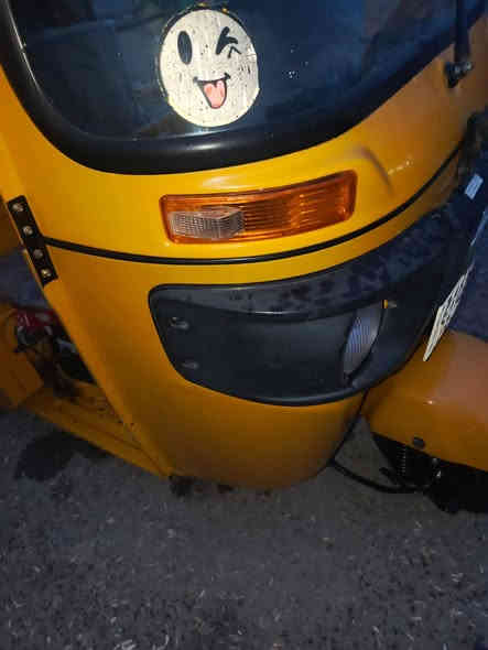 السلام عليكم تكتك موديل 2020 شهر 12 تكتك مكينه مكفوله لا تنقيص لا تبخير بيه  لغد واحد مصبوغ عنوان حي طارق القديم موبايل ***********
