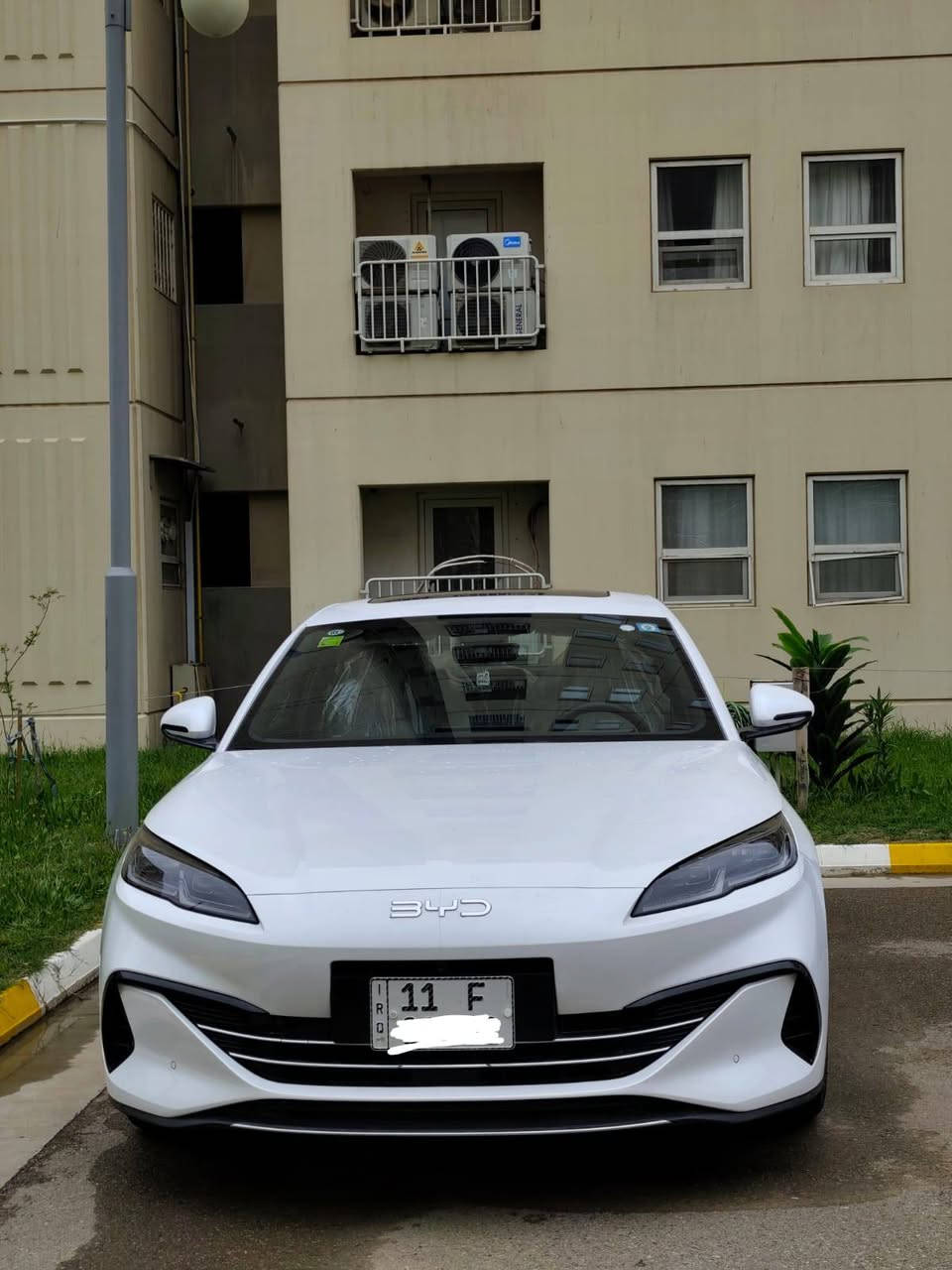 السلام عليكم
سيل 6موديل 24 رقم بغداد
بنوراما و4 كاميرات
ويل 17
بطارية الكبيرة 120كيلو
ماشيه3500
مغلف البنيد والدعاميةPPF
السعر 162
للاتصال ***********
